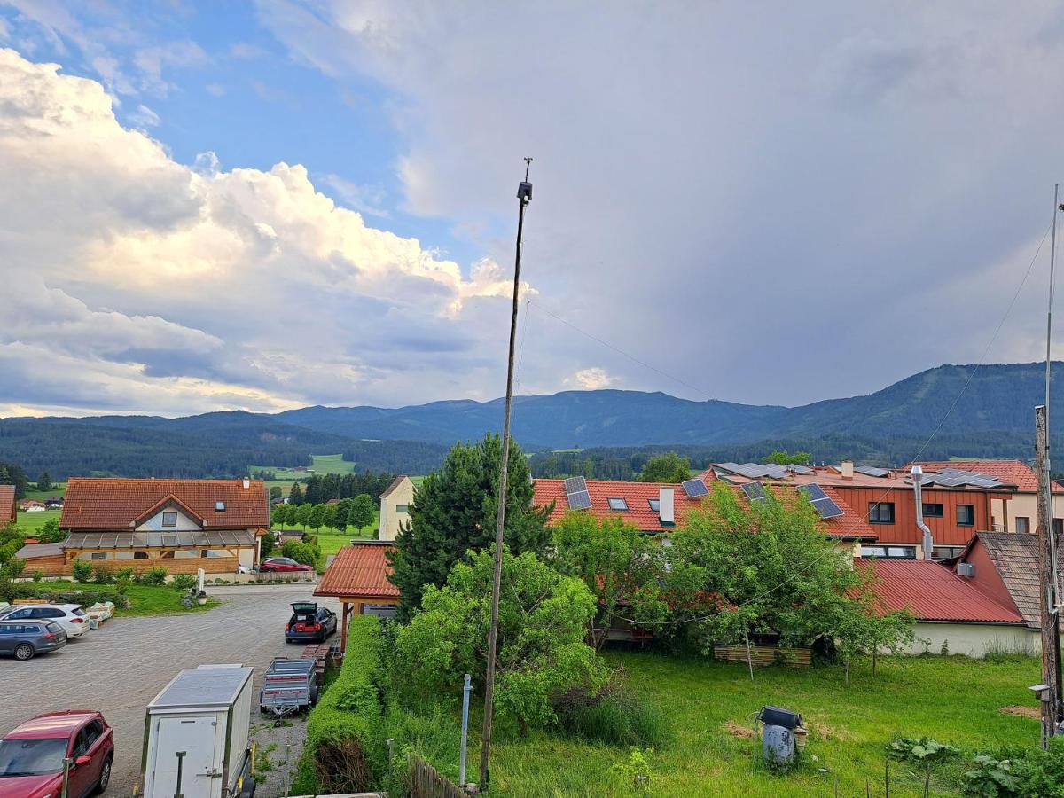 Gasthof Knappenwirt Mariahof Esterno foto