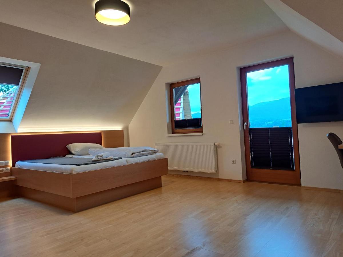 Gasthof Knappenwirt Mariahof Esterno foto
