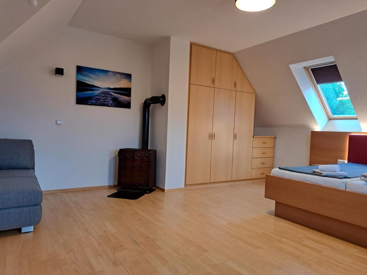 Gasthof Knappenwirt Mariahof Esterno foto