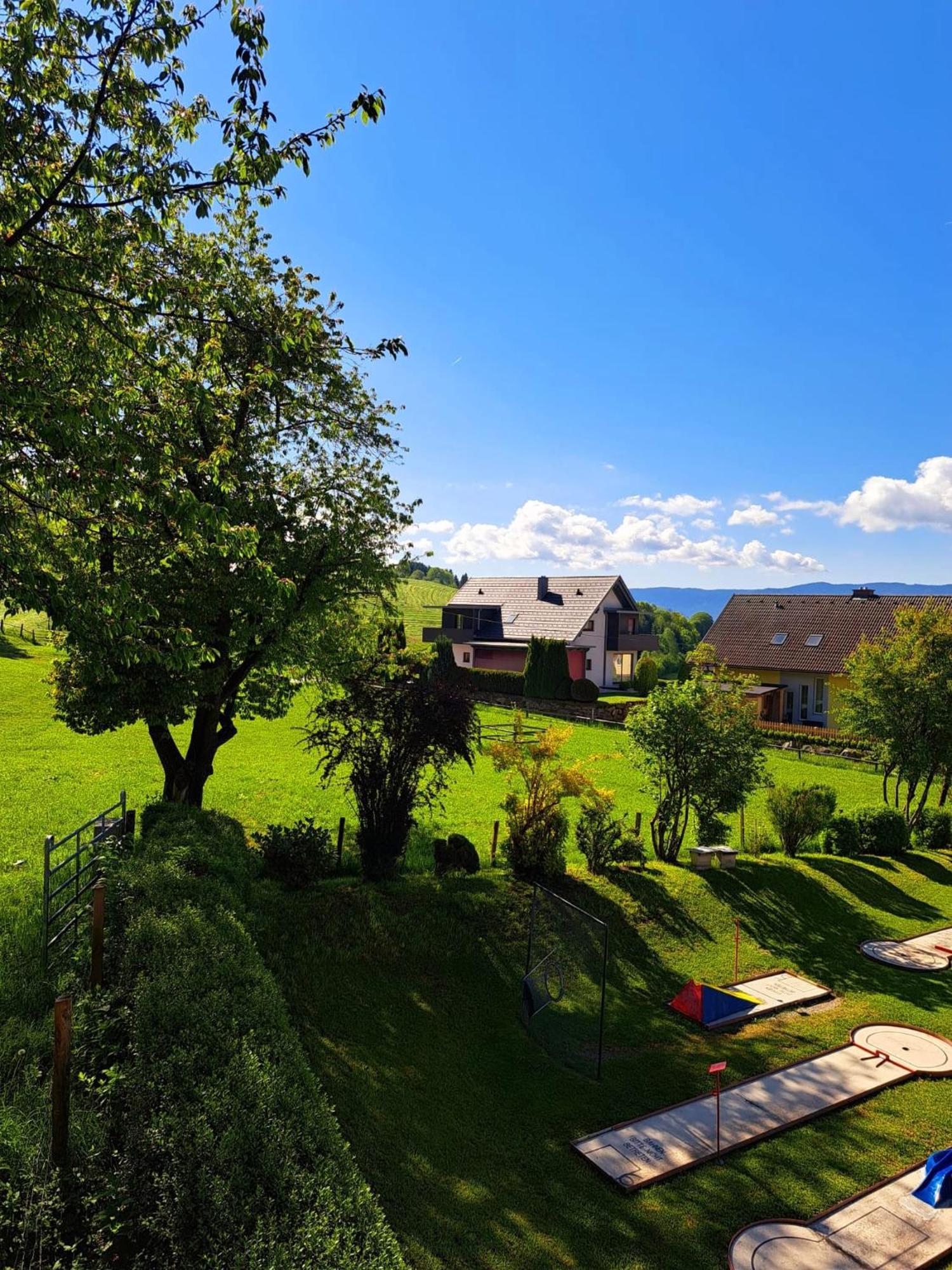 Gasthof Knappenwirt Mariahof Esterno foto